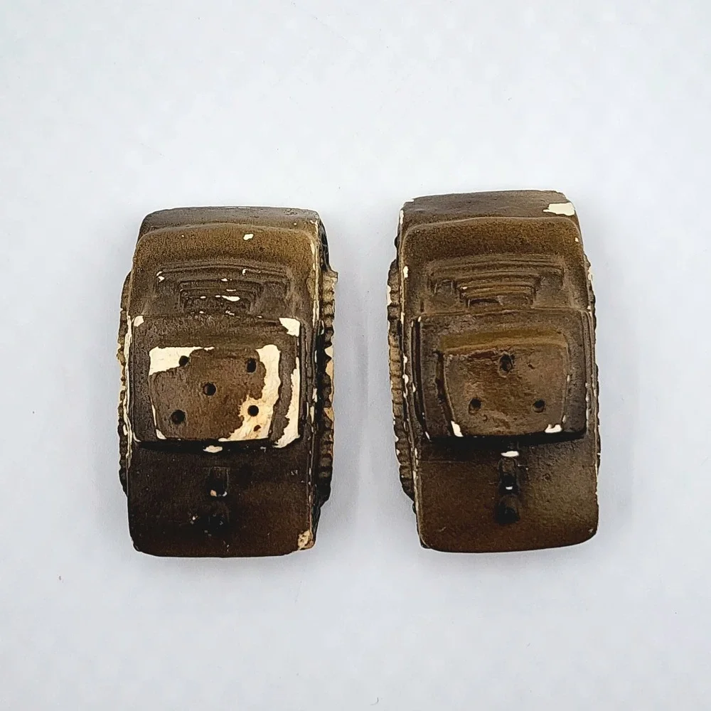 Vintage Ceramic Tank Salt and Pepper Shakers Military Army USA Pair Rare Find